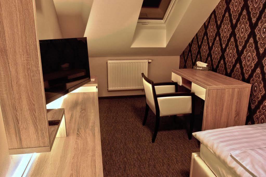 Penzión Precedens Trebisov Exterior foto