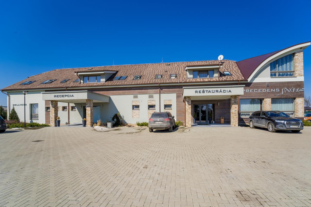 Penzión Precedens Trebisov Exterior foto